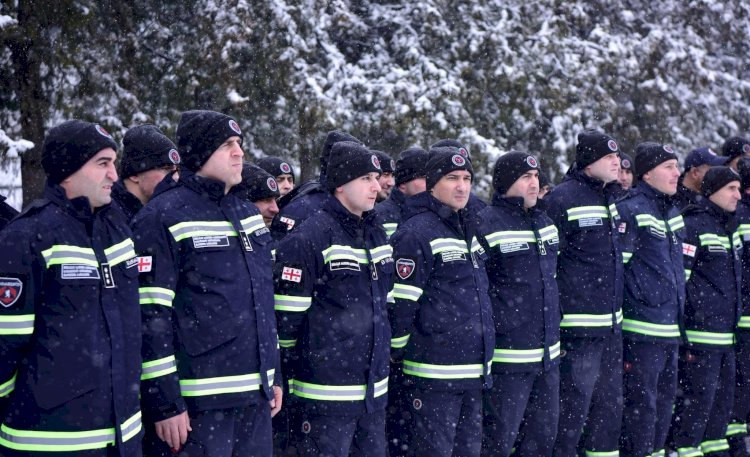 Gürcistan'dan Türkiye'ye kurtarma ekibi yola çıktı